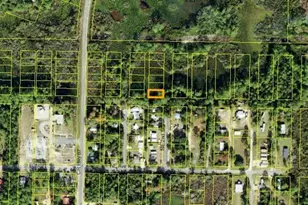 1311 NE 2nd St, Carrabelle, FL 32322 - Photo 1