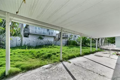 2404 Avenue A, Bradenton Beach, FL 34217 - Photo 21