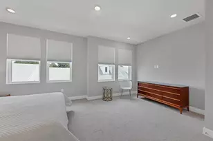 2329 Lindstrom St, Sarasota, FL 34236 - Photo 17