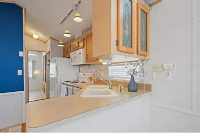108 Bahia Drive, Palmetto, FL 34221 - Photo 17