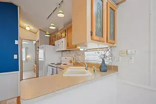108 Bahia Dr, Palmetto, FL 34221 - Photo 17