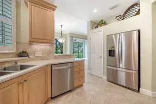 5206 Bouchard Cir, Sarasota, FL 34238 - Photo 21