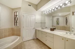5206 Bouchard Cir, Sarasota, FL 34238 - Photo 27