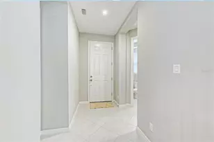 5564 Summit Gln, Bradenton, FL 34203 - Photo 3
