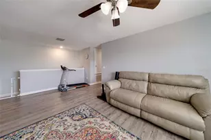 9646 Ivory Dr, Ruskin, FL 33573 - Photo 25