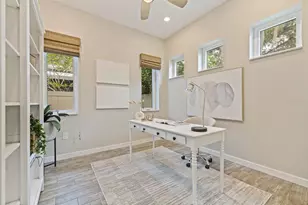 1421 14th St N, Saint Petersburg, FL 33704 - Photo 3
