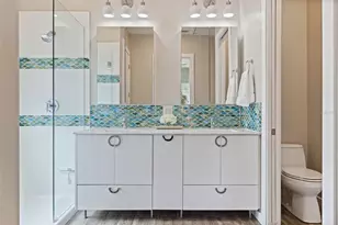 1421 14th St N, Saint Petersburg, FL 33704 - Photo 23