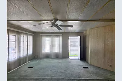3329 Oakwood Boulevard S, Sarasota, FL 34237 - Photo 5