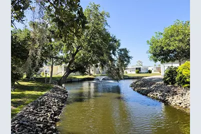 3329 Oakwood Boulevard S, Sarasota, FL 34237 - Photo 25