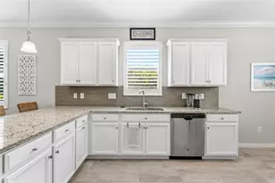 10233 Loch Lomond Dr, Bradenton, FL 34211 - Photo 21
