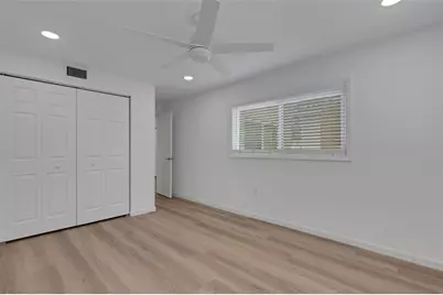 2826 W Rainbow Circle #2818, Sarasota, FL 34231 - Photo 23