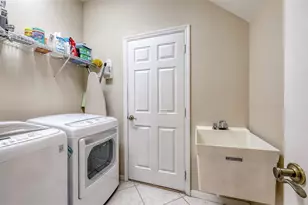 7915 Kavanagh Ct, Sarasota, FL 34240 - Photo 53