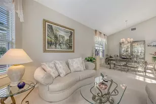 7915 Kavanagh Ct, Sarasota, FL 34240 - Photo 13