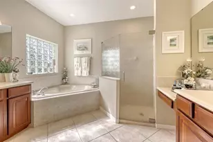 7915 Kavanagh Ct, Sarasota, FL 34240 - Photo 35