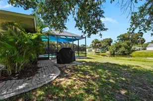 2240 Gentian Rd, Venice, FL 34293 - Photo 13