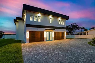 711 Tropical Dr, Bradenton, FL 34208 - Photo 1