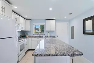 6470 Hollywood Blvd, Sarasota, FL 34231 - Photo 17