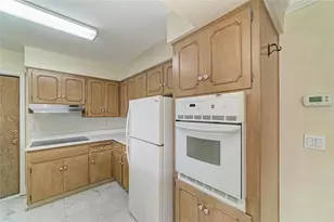2615 Sheridan Dr, Sarasota, FL 34239 - Photo 21