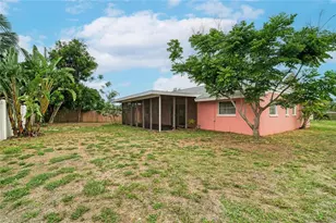 2615 Sheridan Dr, Sarasota, FL 34239 - Photo 43