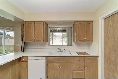 2615 Sheridan Drive, Sarasota, FL 34239 - Photo 23