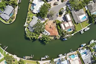 522 Commonwealth Ln, Sarasota, FL 34242 - Photo 7