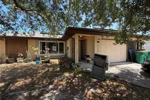 333 Timbruce Ln NW, Port Charlotte, FL 33952 - Photo 3