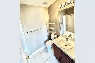 7338 Black Walnut Way, Lakewood Ranch, FL 34202 - Photo 17