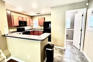 7338 Black Walnut Way, Lakewood Ranch, FL 34202 - Photo 11