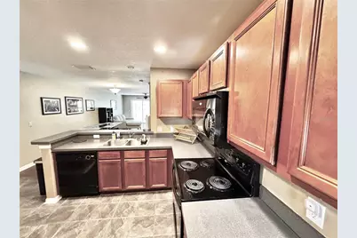 7338 Black Walnut Way, Lakewood Ranch, FL 34202 - Photo 13