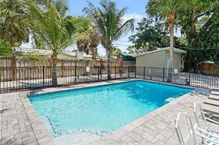 2547 Bahia Vista St, Sarasota, FL 34239 - Photo 27