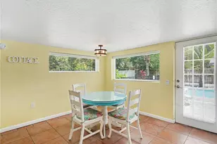 2547 Bahia Vista St, Sarasota, FL 34239 - Photo 9