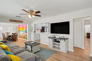 2547 Bahia Vista St, Sarasota, FL 34239 - Photo 3