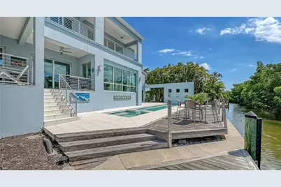 705 Jungle Queen Way, Longboat Key, FL 34228 - Photo 23