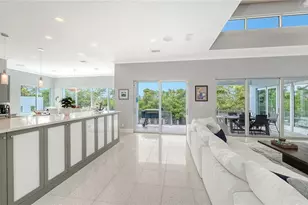 705 Jungle Queen Way, Longboat Key, FL 34228 - Photo 7