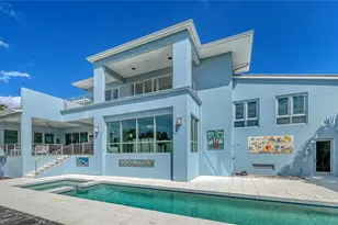 705 Jungle Queen Way, Longboat Key, FL 34228 - Photo 1