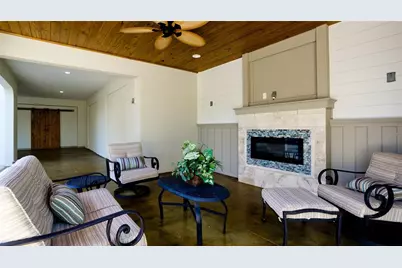 8202 17th Avenue W, Bradenton, FL 34209 - Photo 17