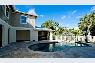8202 17th Avenue W, Bradenton, FL 34209 - Photo 13