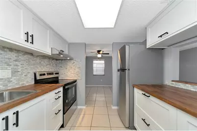 5026 Water Oak Drive #109, Bradenton, FL 34207 - Photo 9