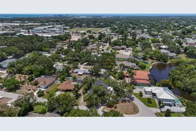 4074 Redbird Circle, Sarasota, FL 34231 - Photo 79