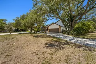 4074 Redbird Circle, Sarasota, FL 34231 - Photo 65