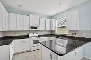 5057 Skyview Ln, Bradenton, FL 34211 - Photo 11