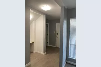 4394 Sandner Drive, Sarasota, FL 34243 - Photo 5