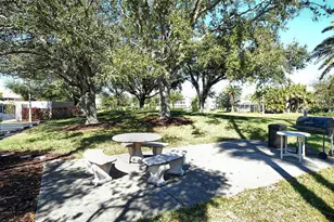 9641 Castle Point Dr, Sarasota, FL 34238 - Photo 43