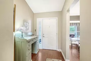 9641 Castle Point Dr, Sarasota, FL 34238 - Photo 27
