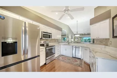 9641 Castle Point Drive #1226, Sarasota, FL 34238 - Photo 15