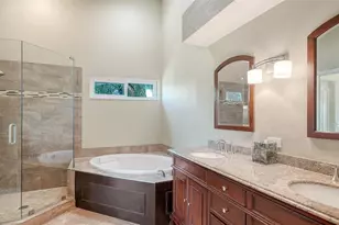 9641 Castle Point Dr, Sarasota, FL 34238 - Photo 31