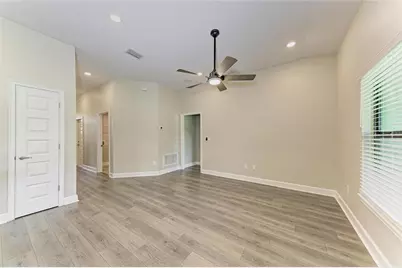 9421 43rd Court E, Parrish, FL 34219 - Photo 9