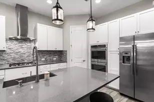 6325 Rivo Lks Blvd, Sarasota, FL 34241 - Photo 21