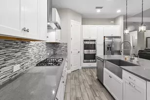 6325 Rivo Lks Blvd, Sarasota, FL 34241 - Photo 19