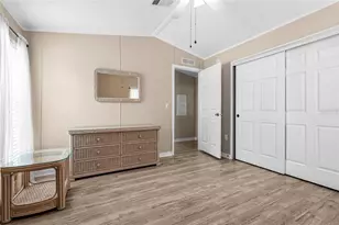 2079 Sun Home St, Sarasota, FL 34231 - Photo 17